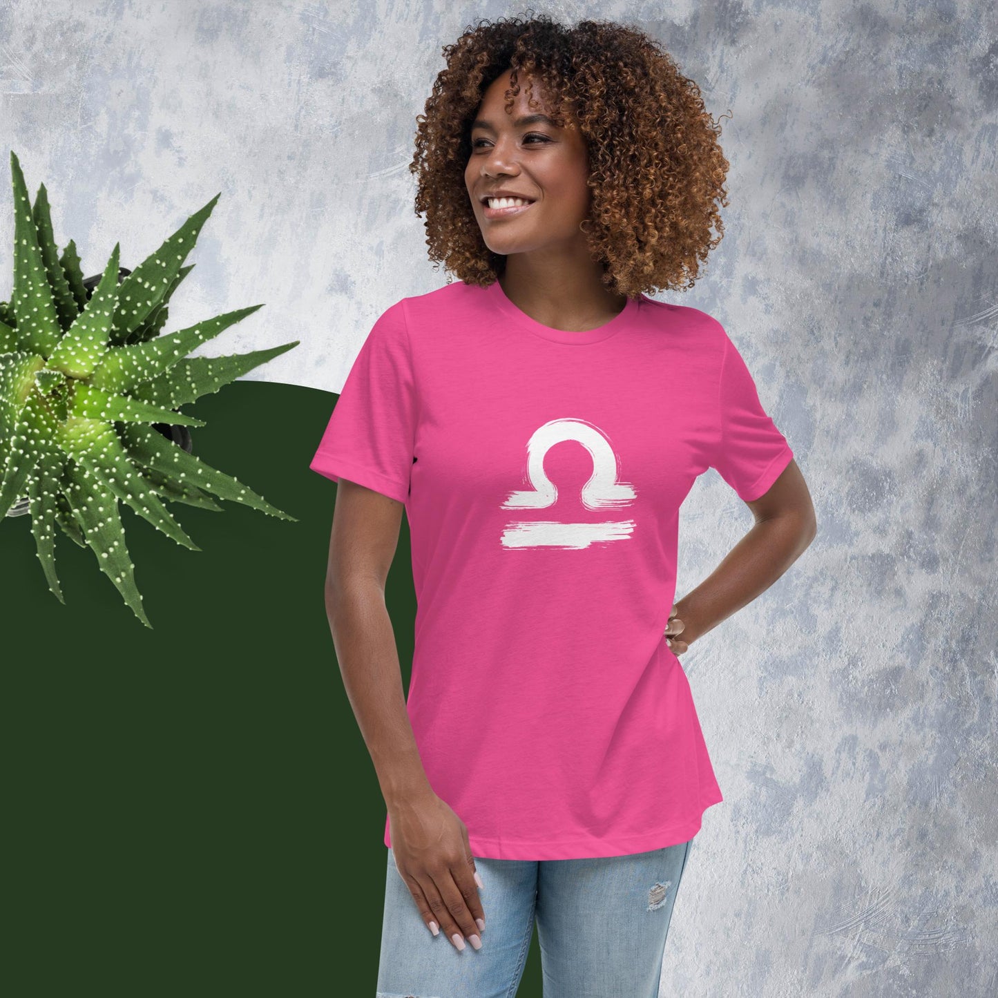 Libra Women's Relaxed T-Shirt(white print)