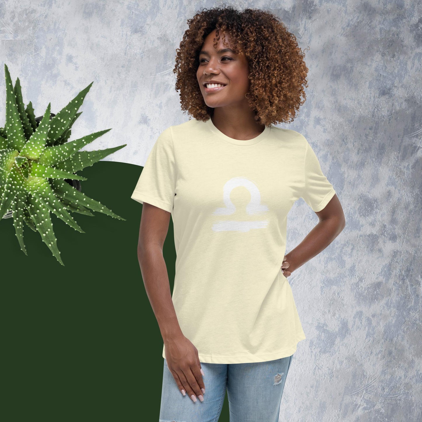 Libra Women's Relaxed T-Shirt(white print)