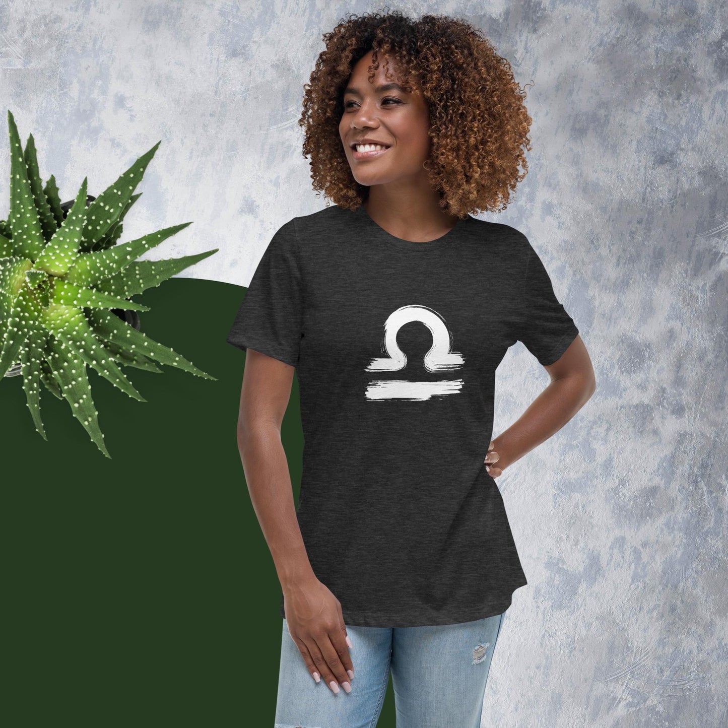 Libra Women's Relaxed T-Shirt(white print)