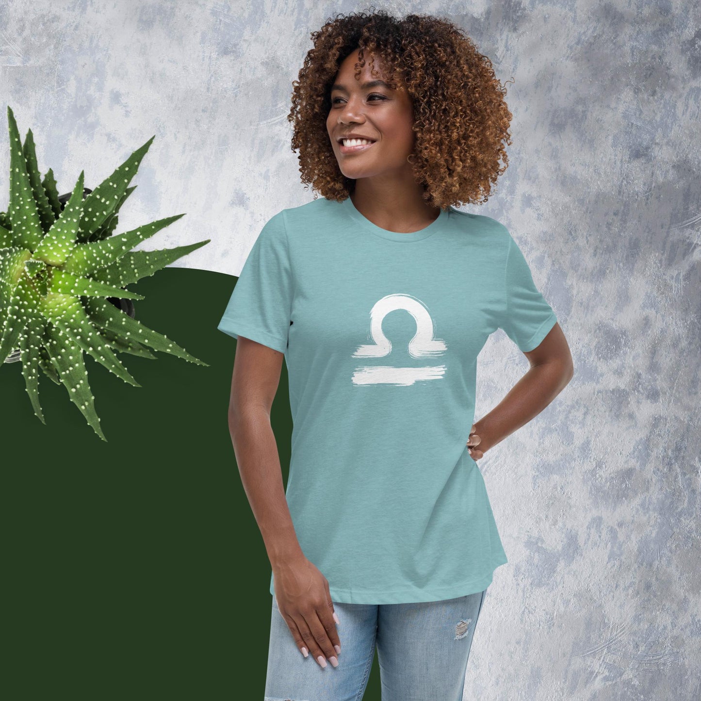 Libra Women's Relaxed T-Shirt(white print)