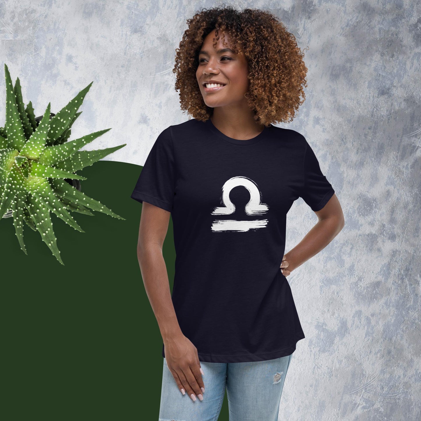Libra Women's Relaxed T-Shirt(white print)