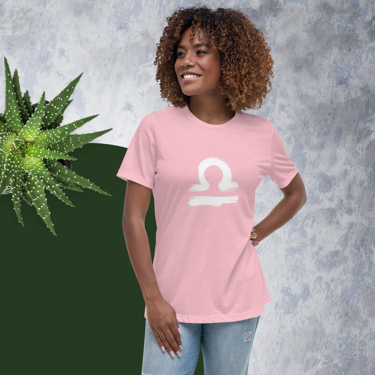 Libra Women's Relaxed T-Shirt(white print)